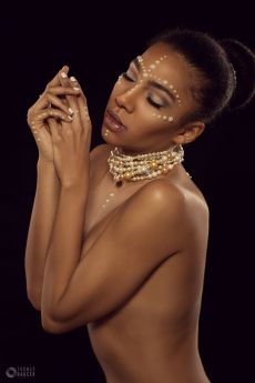 Bibiane Zimba by Thomas Baucek Photography