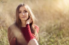 Gina Varnavides by Thomas Baucek Photography