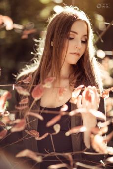 Gina Varnavides by Thomas Baucek Photography